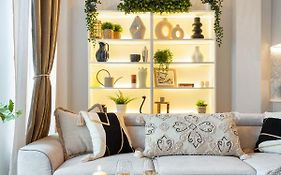 Notting Hill Apartments Collection
